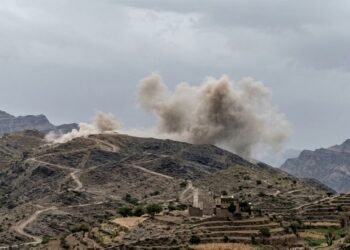 القوات الجنوبية تدخل المعركة رسمياً : هجوم كاسح لألوية العمالقة يطيح بمواقع الحوثيين على تخوم البيضاء