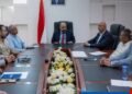 وزارة الاتصالات تبحث جاهزية قطاعاتها وتأمين خدماتها لدعم عملية فجر اليمن