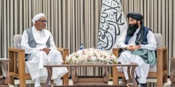 مبعوث «التعاون الإسلامي» يبحث مع وزير الداخلية الأفغاني في كابل مسارات الدعم الإنساني والتنموي