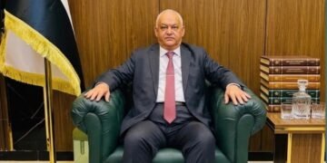 الوالي يدعو للاصطفاف خلف القوات الجنوبية والتحالف العربي ويشيد بالحضور القيادي في عدن